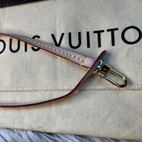 💯 Authentic Louis Vuitton Neverfull Pouch - Picture 4 of 8